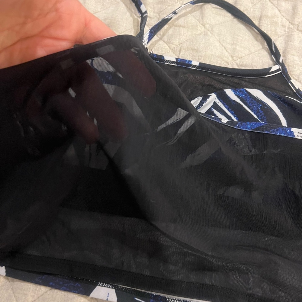 Fabletics tank - Picture 9 of 11